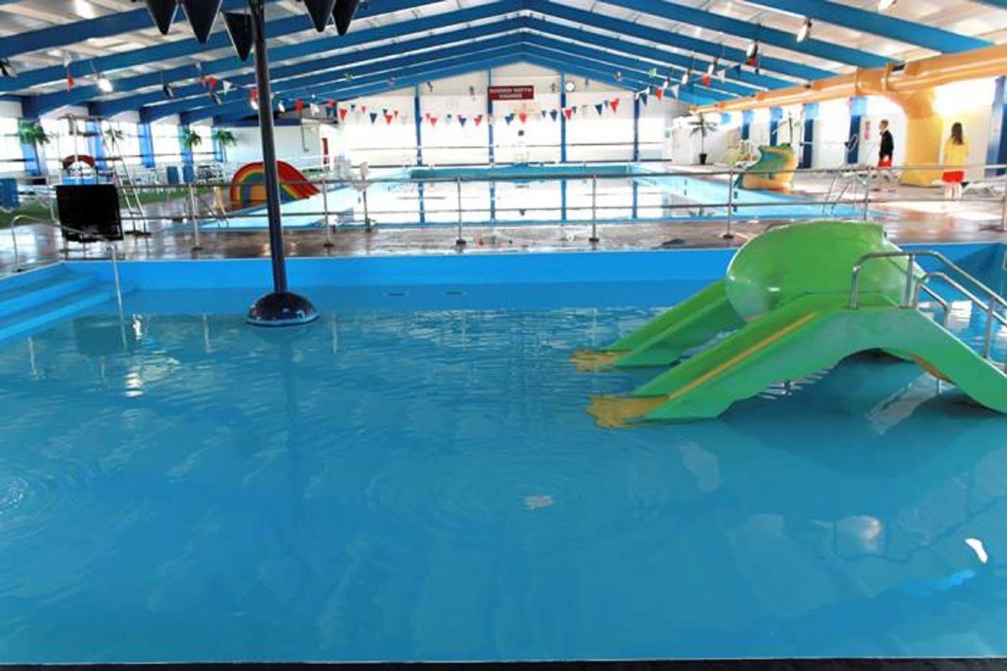 Pontins-Southport Holiday Park Exteriör bild
